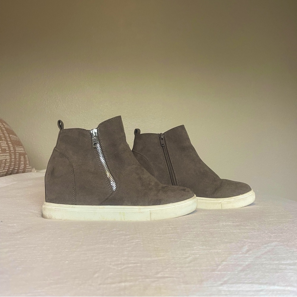 Size 7 famous footwear grey high top booties